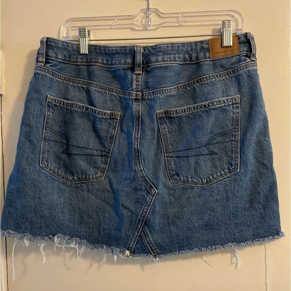 American Eagle Super High Rise A Line Distressed Denim Skirt Size 14 - Picture 7 of 14